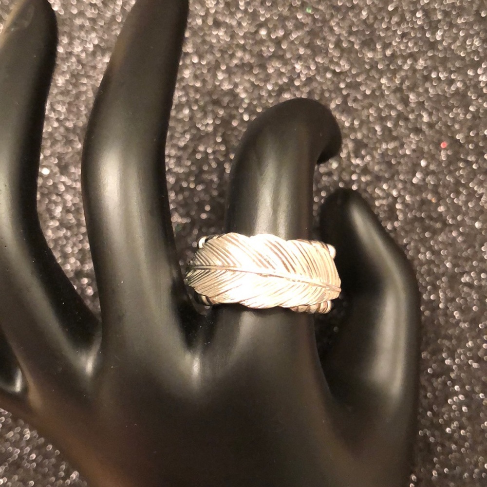 NY&Co Silver Feather Ring